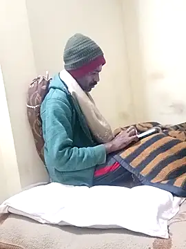 Snapshot of Chocolate_stud10 chatting on February 5, 7:07 pm Chocolate stud10 online show from February 5, 7:07 pm