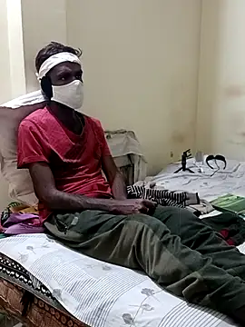 Snapshot of Chocolate_stud10 chatting on February 10, 4:00 pm Chocolate stud10 online show from February 10, 4:00 pm