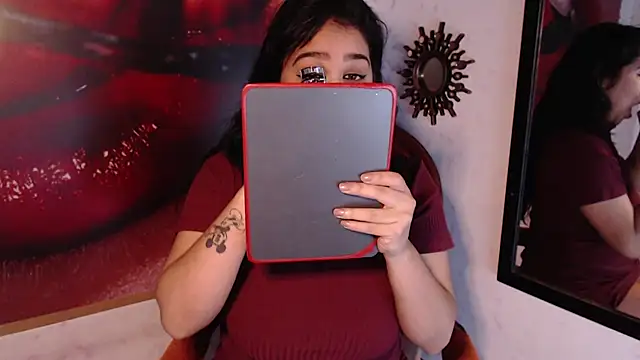 VenussTits97 online show from December 5, 11:40 pm