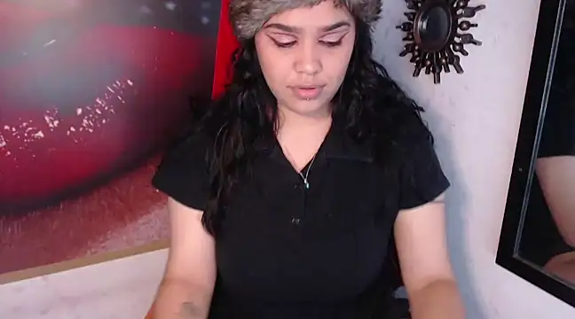 VenussTits97 online show from December 26, 7:05 pm