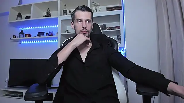 ToddClaytonn online show from October 14, 10:43 pm