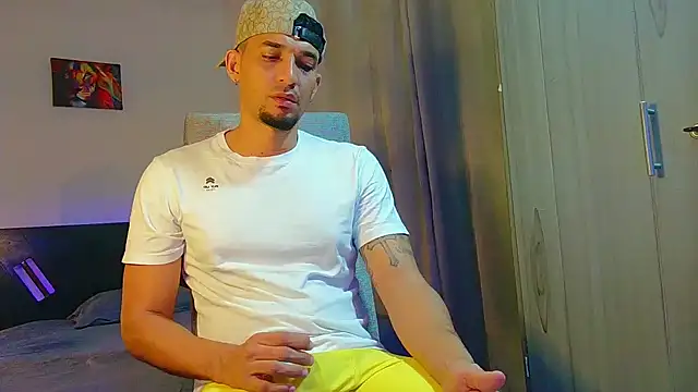 Snapshot of Jeff_Kent2 chatting on January 11, 2:16 am Jeff Kent2 online show from January 11, 2:16 am