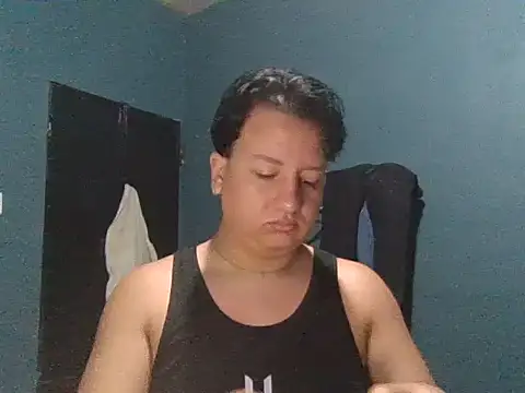 cjosswho online show from November 1, 3:30 am