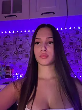 EricaWalls online show from January 17, 9:28 pm