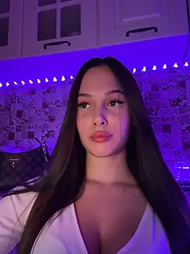 EricaWalls online show from February 3, 3:20 am