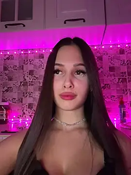 EricaWalls online show from February 14, 10:25 pm