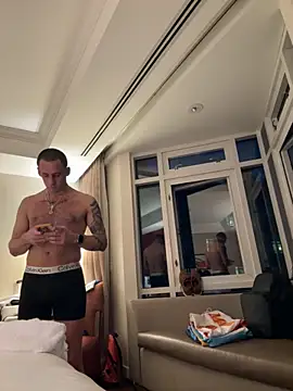 PeytonJohnn online show from October 6, 11:02 pm