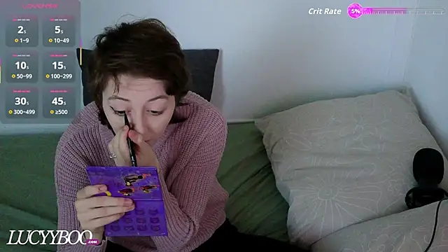 lovelylucyy online show from February 14, 4:48 pm