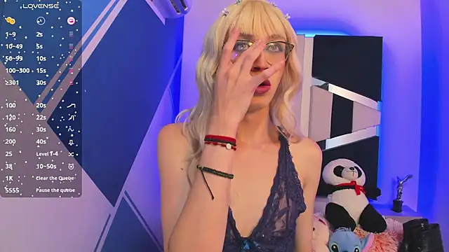 Ariadna Evangeline online show from December 13, 7:15 am