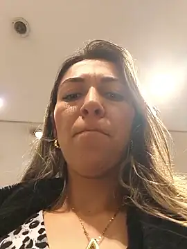 Snapshot of rachellboom chatting on May 7, 10:48 pm rachellboom online show from May 7, 10:48 pm