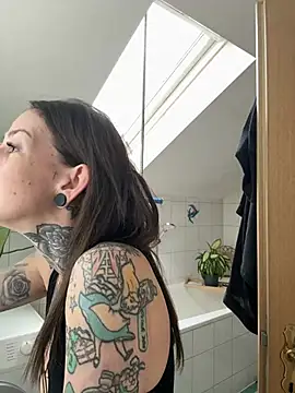 BrownieyQueen online show from February 24, 8:34 am