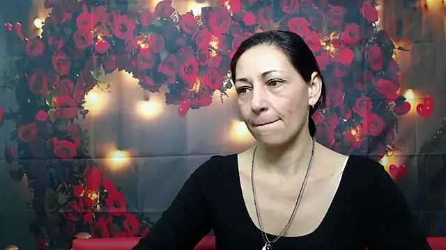 Snapshot of LiluGrants chatting on January 26, 7:20 pm LiluGrants online show from January 26, 7:20 pm