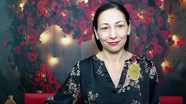 Snapshot of LiluGrants chatting on February 4, 7:11 pm LiluGrants online show from February 4, 7:11 pm