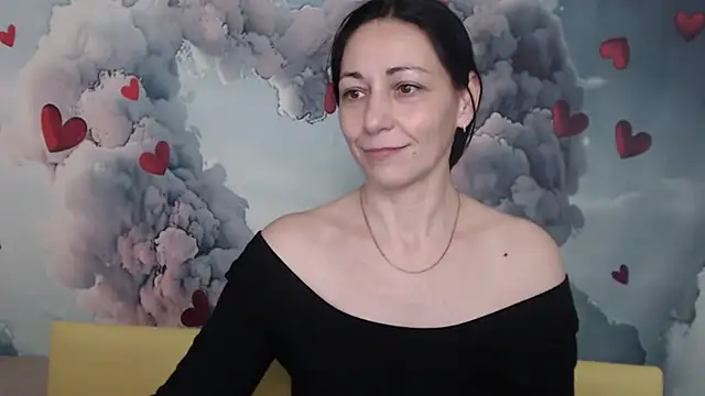 Snapshot of LiluGrants chatting on March 8, 1:17 am LiluGrants online show from March 8, 1:17 am