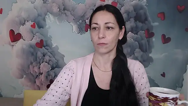 Snapshot of LiluGrants chatting on March 8, 4:45 am LiluGrants online show from March 8, 4:45 am