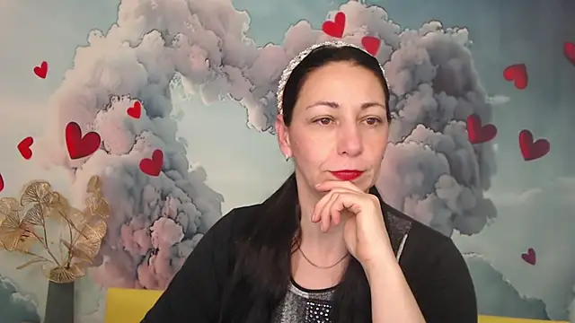 Snapshot of LiluGrants chatting on March 8, 11:18 pm LiluGrants online show from March 8, 11:18 pm