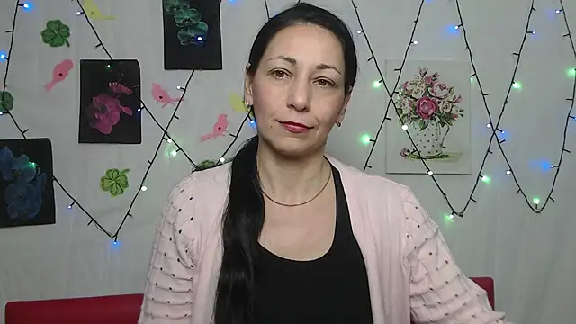 Snapshot of LiluGrants chatting on March 22, 4:35 am LiluGrants online show from March 22, 4:35 am