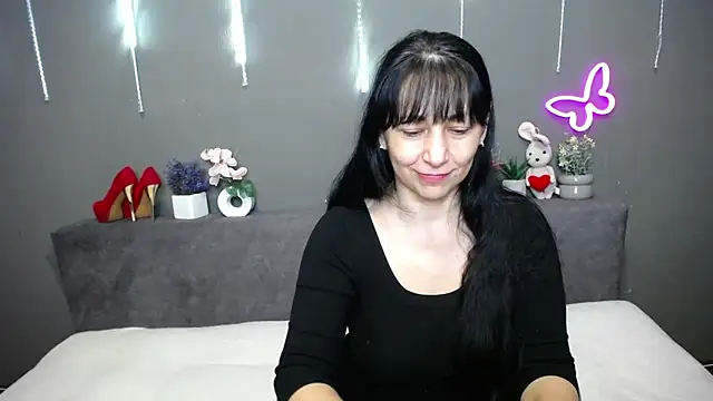 LiluGrants online show from April 14, 6:14 pm