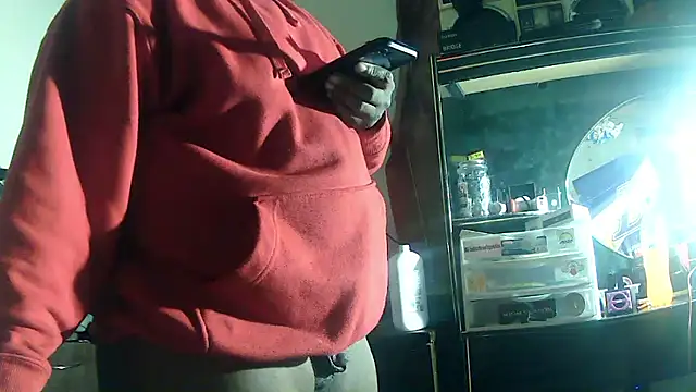 Snapshot of HBYAM chatting on December 3, 8:23 am HBYAM online show from December 3, 8:23 am