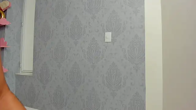 MaddyCute4u online show from February 20, 6:02 pm