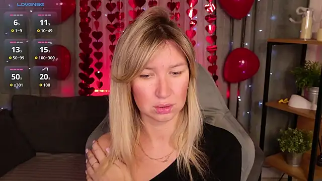 MilaBott online show from February 11, 7:19 pm