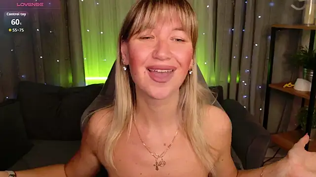 MilaBott online show from March 14, 8:03 pm