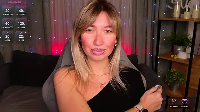 MilaBott online show from April 1, 8:06 pm