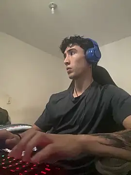 gojo satoru 18 online show from December 17, 7:20 pm