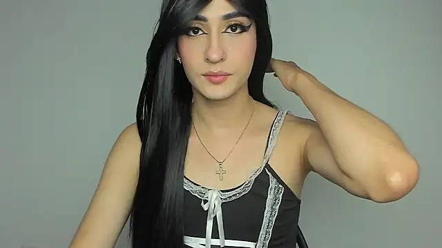 Snapshot of HotStar_yes chatting on January 26, 12:48 am HotStar yes online show from January 26, 12:48 am