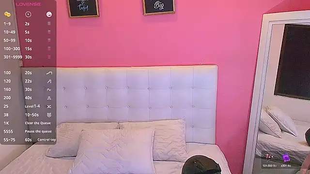 Snapshot of Beautifulskinny18 chatting on February 23, 7:49 pm Beautifulskinny18 online show from February 23, 7:49 pm