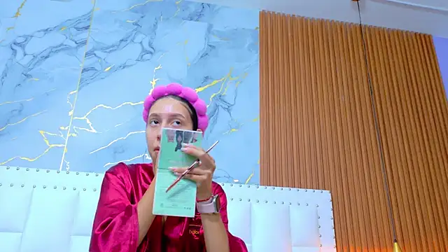 Snapshot of Beautifulskinny18 chatting on September 14, 8:08 pm Beautifulskinny18 online show from September 14, 8:08 pm