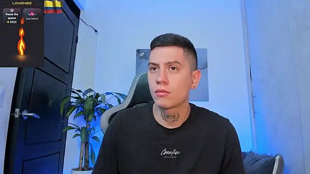 Yeiko Romero  online show from December 2, 2:34 pm