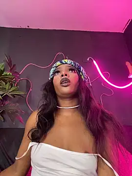 TIFFANYYSTAR online show from November 11, 8:20 pm