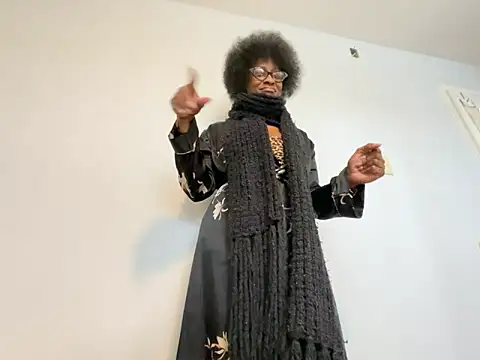 wynterheat online show from January 17, 6:44 pm