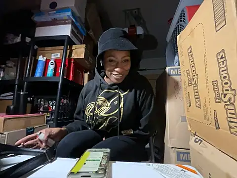 wynterheat online show from November 12, 7:31 am