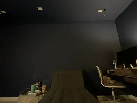 wynterheat online show from April 18, 7:07 pm