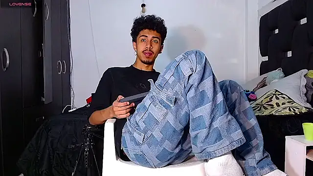 RyanRizzo online show from January 8, 12:28 am