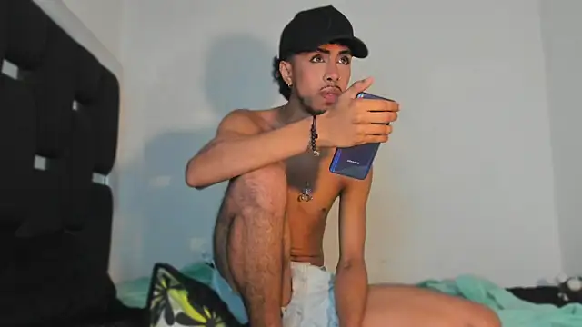 RyanRizzo online show from October 15, 11:27 pm