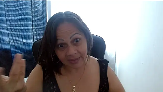 Snapshot of milf_ann48 chatting on February 4, 5:55 pm milf ann48 online show from February 4, 5:55 pm
