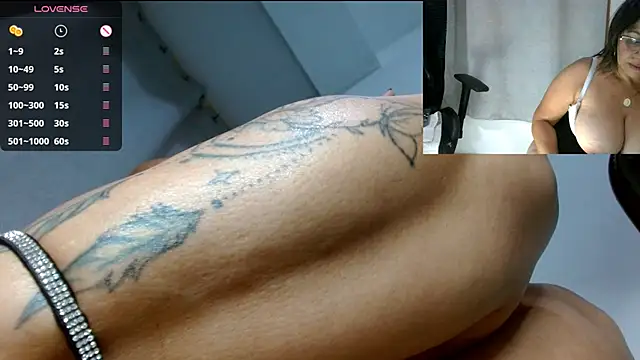 Snapshot of milf_ann48 chatting on March 11, 3:05 am milf ann48 online show from March 11, 3:05 am