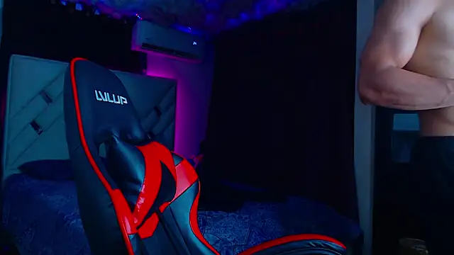 Rich boy01 online show from March 15, 3:40 am