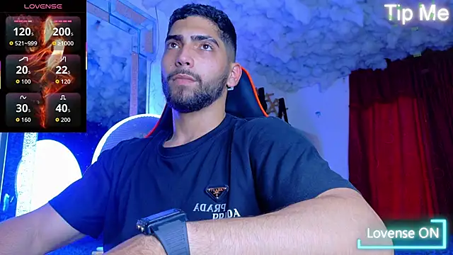 Rich boy01 online show from December 15, 6:45 pm