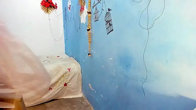 aarjulove online show from March 3, 2:45 pm