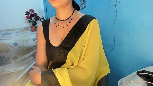 aarjulove online show from March 12, 2:34 pm