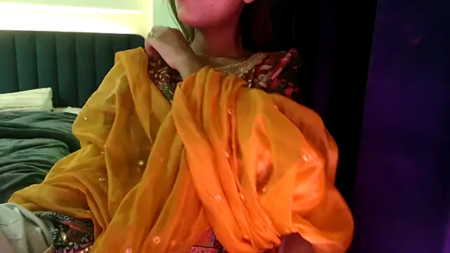 chhui mui online show from April 14, 6:36 pm