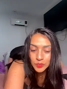 Snapshot of samy_0107 chatting on December 4, 9:01 pm samy 0107 online show from December 4, 9:01 pm