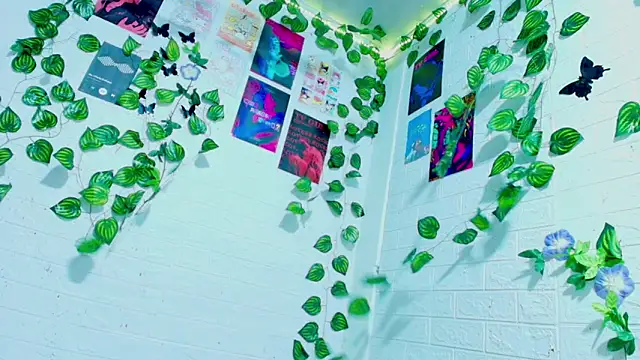 Snapshot of stevan1855 chatting on February 12, 2:01 pm stevan1855 online show from February 12, 2:01 pm