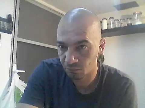 donnuozfutura online show from November 6, 5:41 am