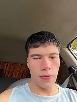 Snapshot of Logan_smith1 chatting on July 11, 4:10 pm Logan smith1 online show from July 11, 4:10 pm