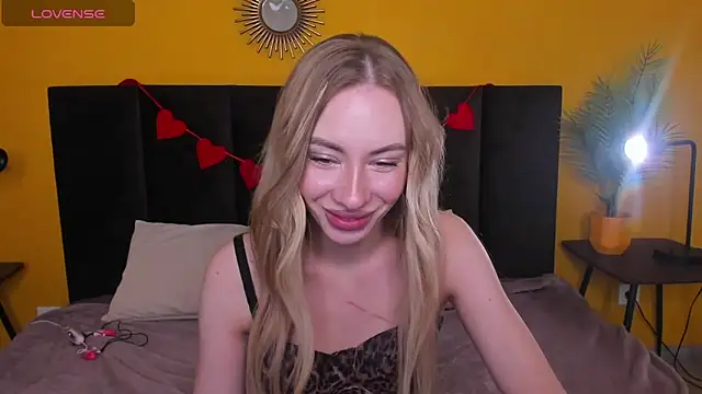 Diana Garrett online show from February 25, 9:08 am